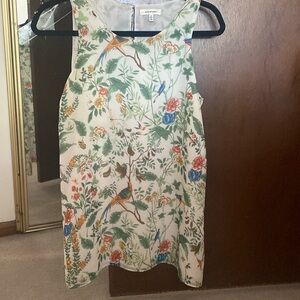Sleeveless top size small